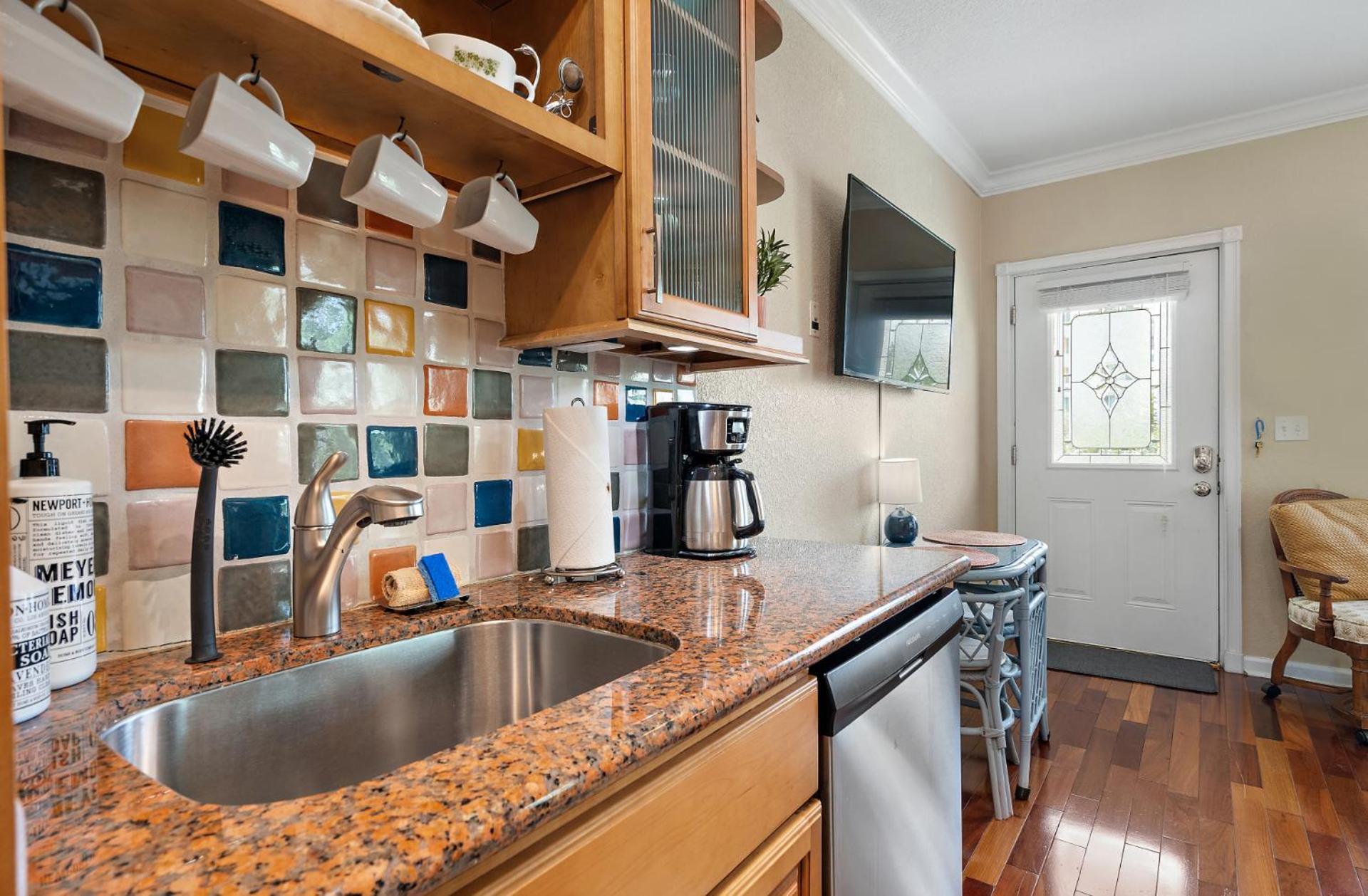 Retro Retreat In Dtsp - Explore The Downtown Area St. Petersburg Esterno foto